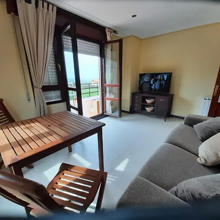 Con Vistas Al Mar Y Aparcamiento Gratis Apartment *