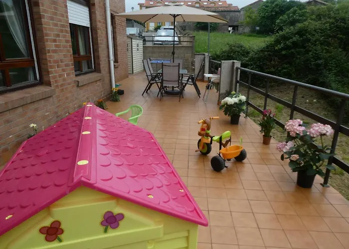 Nines Y Aparcamiento Gratis Suances