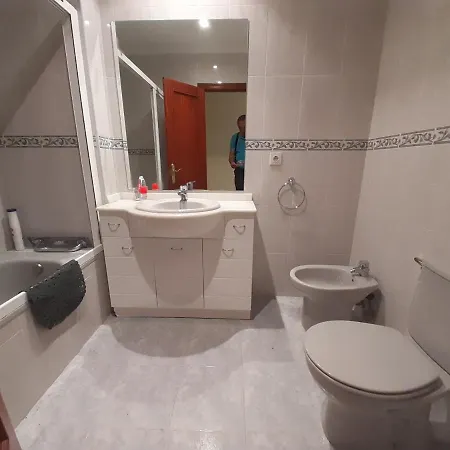 Nines Y Aparcamiento Gratis